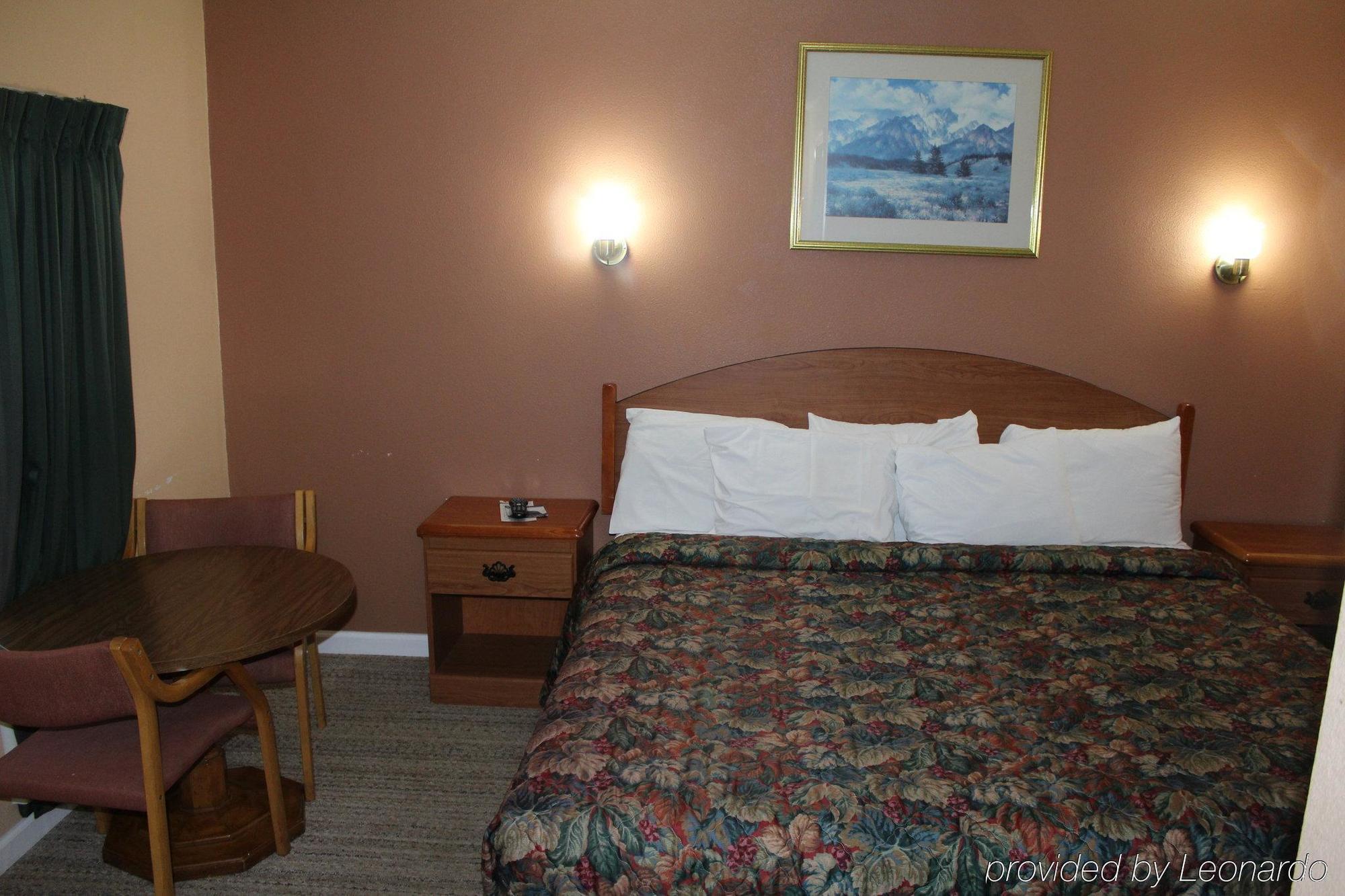 Budget Inn Lynchburg And Bedford Goode Exterior photo